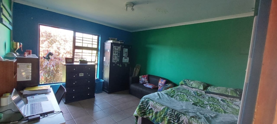 5 Bedroom Property for Sale in Gonubie Eastern Cape
